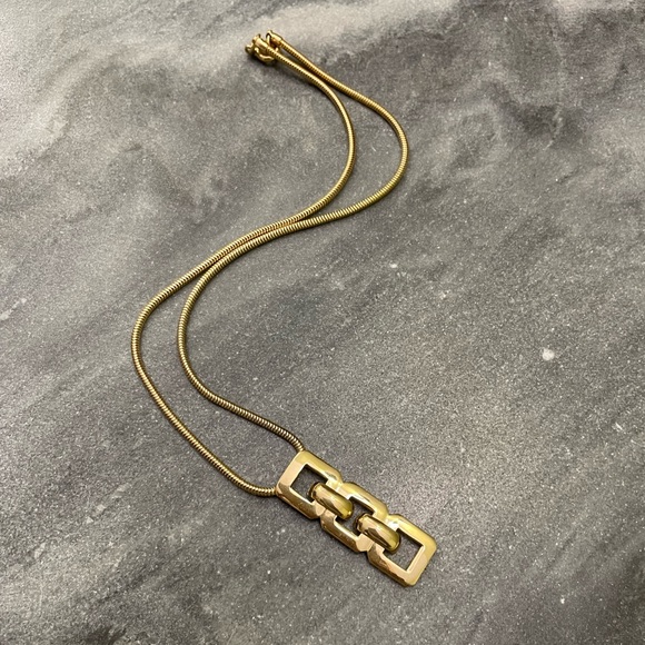 Vintage Gold Link Necklace - Picture 2 of 8